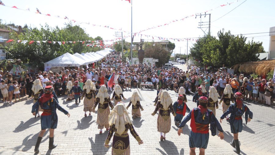 Gökçealan'da düzenlenen şenlikten bir kare. (Önceki yıllardan — bu yılki şenlik 20 Eylül'de.)